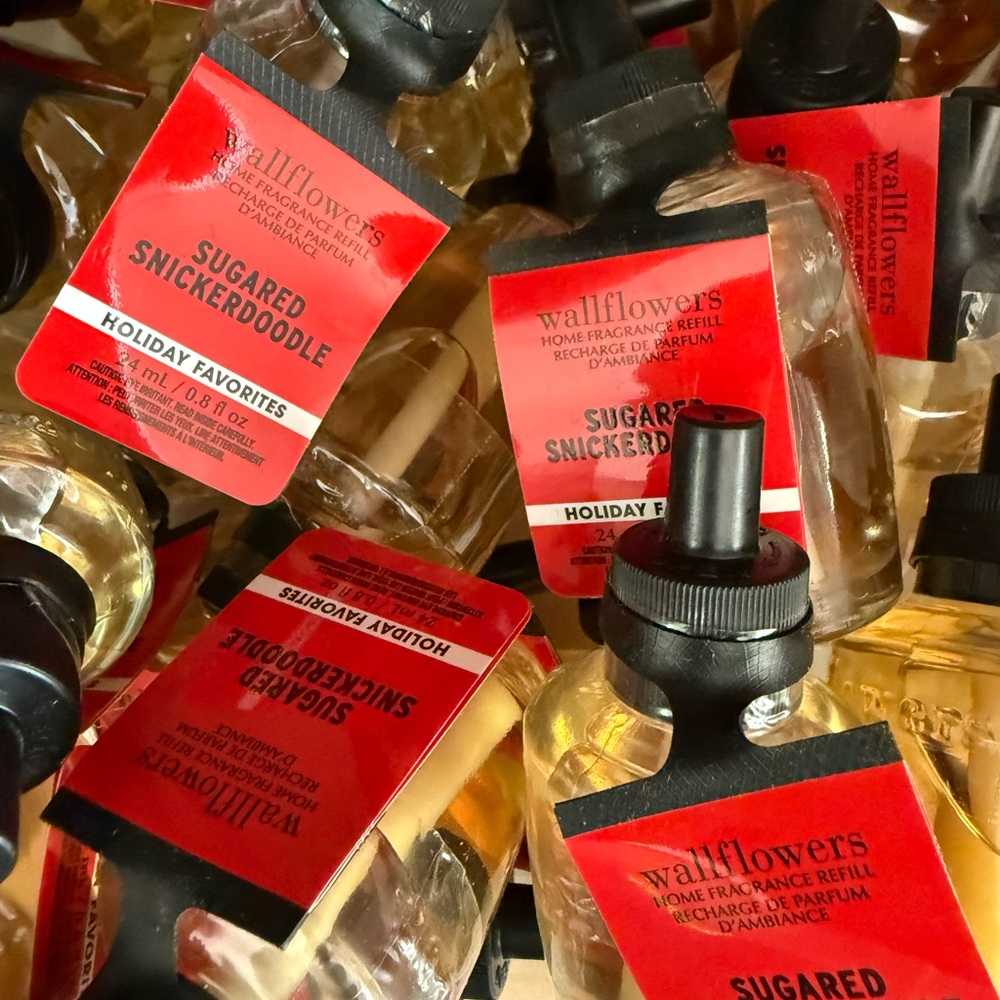 5 bbw Wallflowers Sugared Snickerdoodle Plug-In Fragrance Refills - Red Labels
